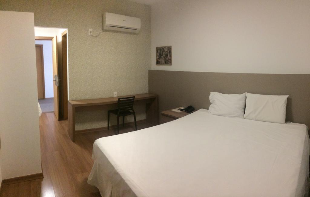 Lord Hotel Aeroporto Confins เวสปาเซียโน ภายนอก รูปภาพ